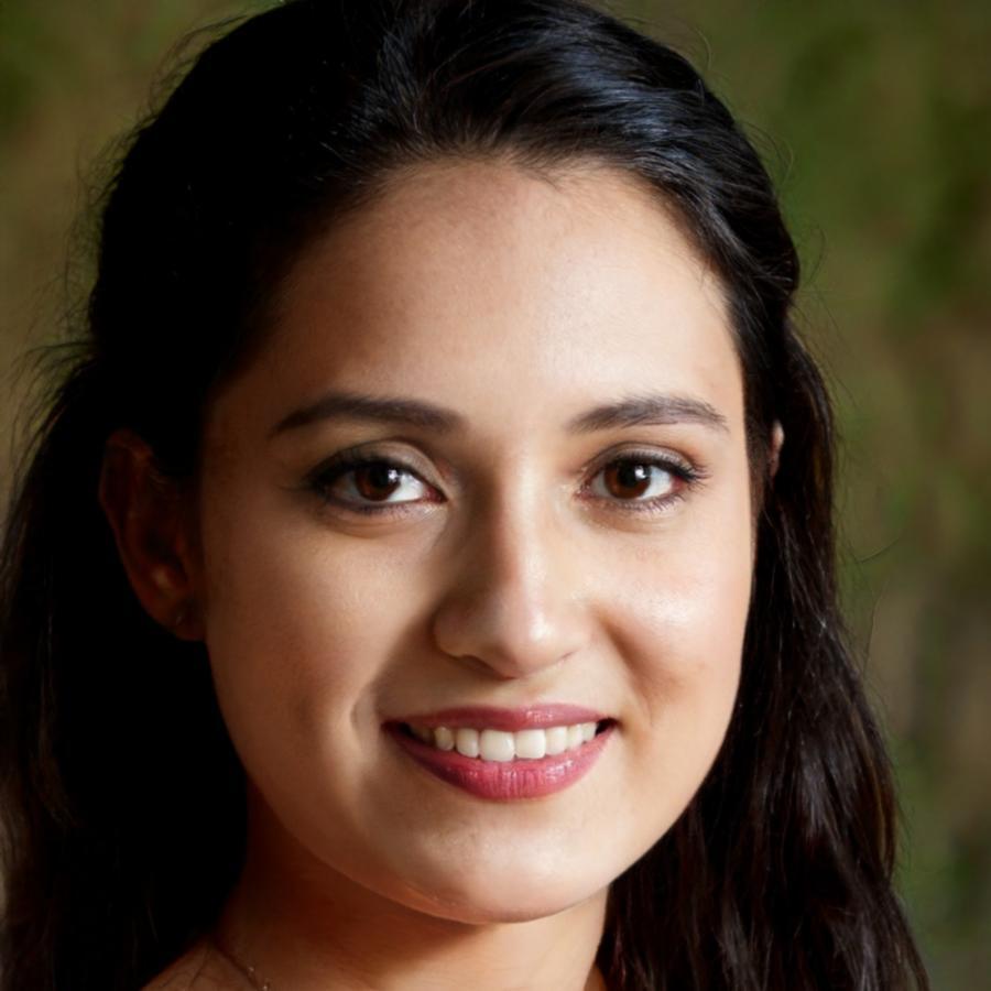 Ana Costa, analista de investimentos